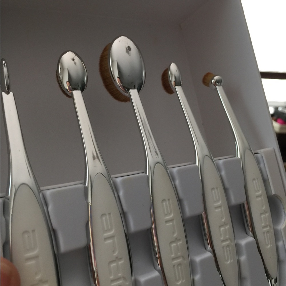 Artis makeup brush set - Picture 6 of 7